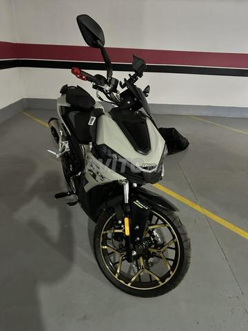 Bécane TMAX 125cc