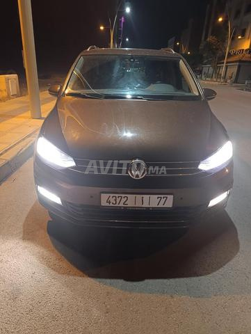 Volkswagen Touran Diesel Manuelle 2016 à Berkane - 2