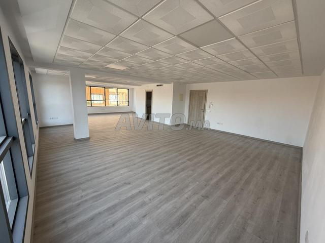 PLATEAU BUREAU HAUT STANDING • 105 M² • PARKING - 2