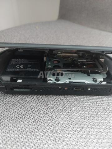 Console PSP2 à vendre avec chargeur et carte 4 Go - 2