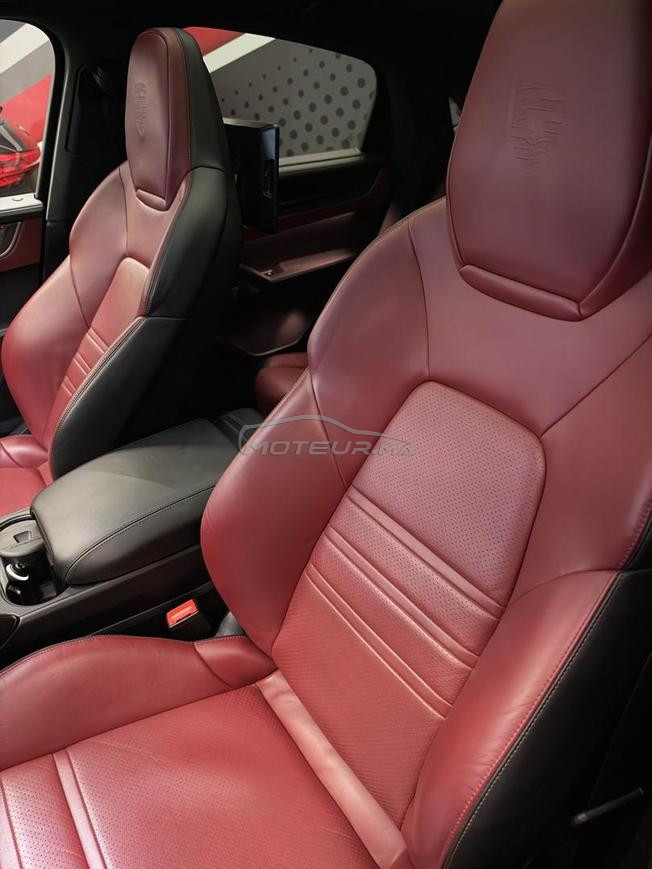 porsche cayenne e-hybrid importee