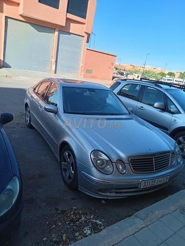 Mercedes-Benz E270 Automatique - 2
