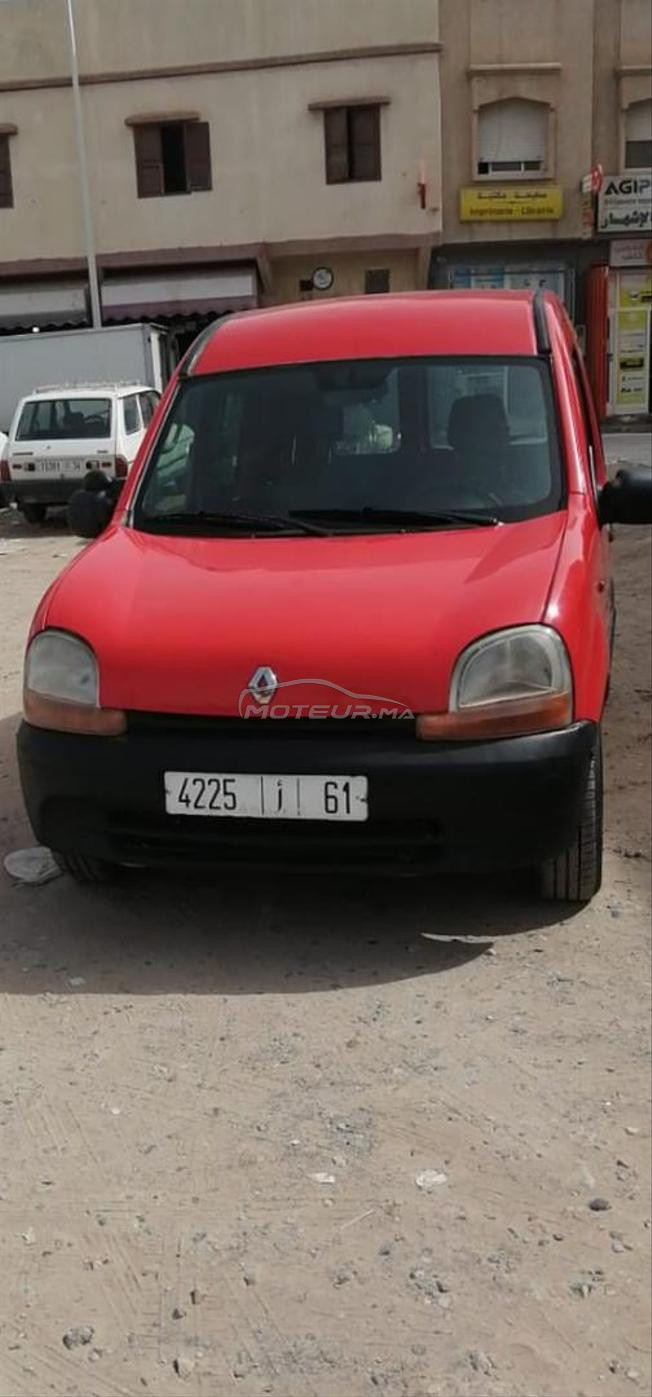 Kangoo modèle 2002 très bon état 