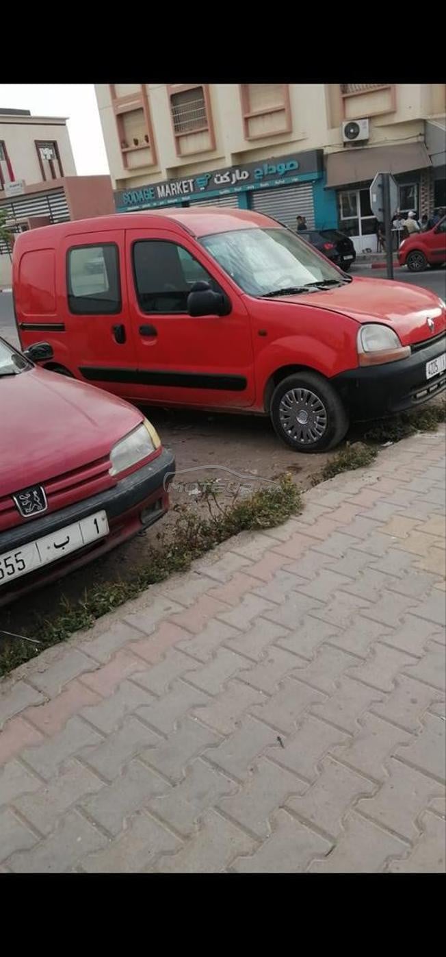 Kangoo modèle 2002 très bon état 