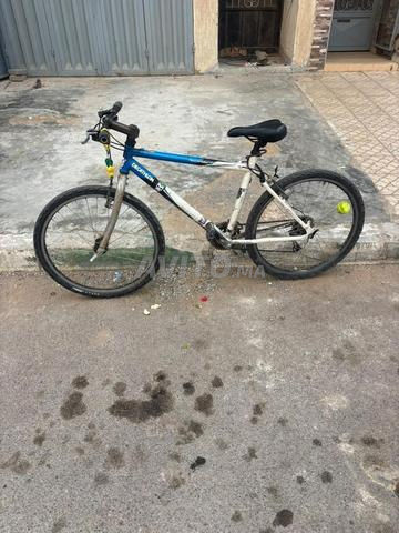 DECATHLON - 2