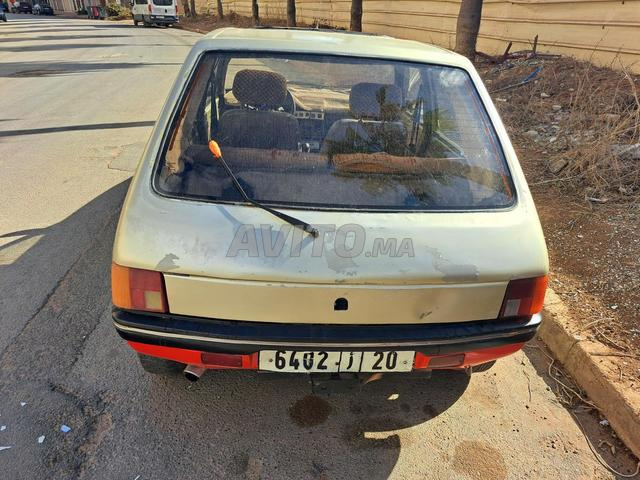Peugeot 205 - 2