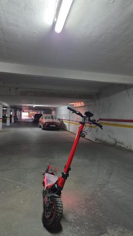 Trottinette armored plus pro neuve