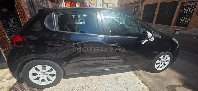 PEUGEOT 208 ESSENCE