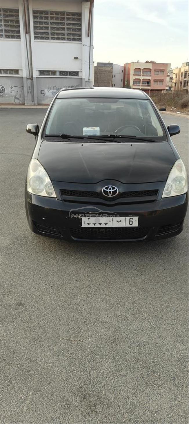 TOYOTA COROLA VERSO