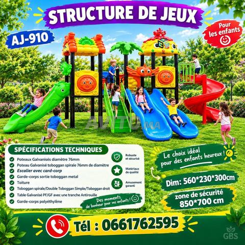 Structure de jeux extérieure