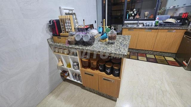مطبخ عصري مجهز