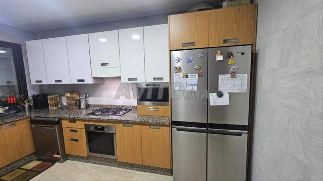 مطبخ عصري مجهز