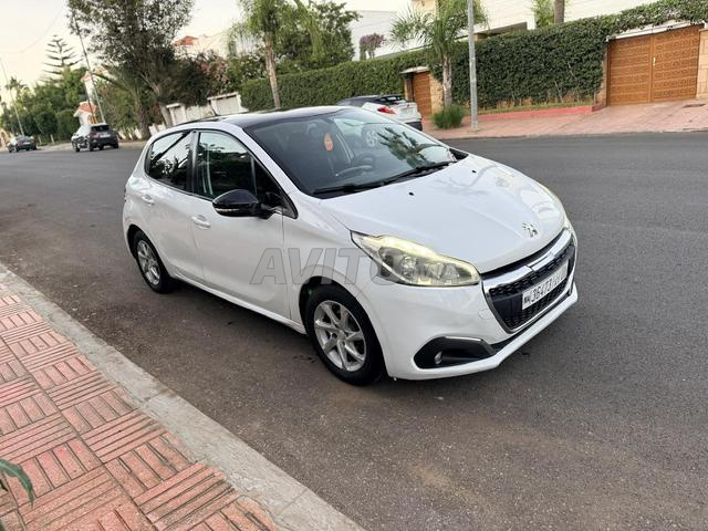 Peugeot 208 ACTIVE (2019) - 2