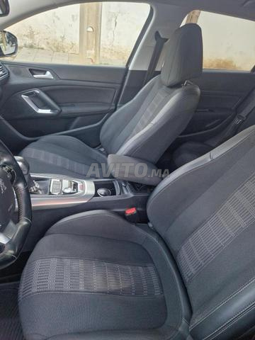 Peugeot 308 Diesel Automatique 2021 à Khemisset - 2