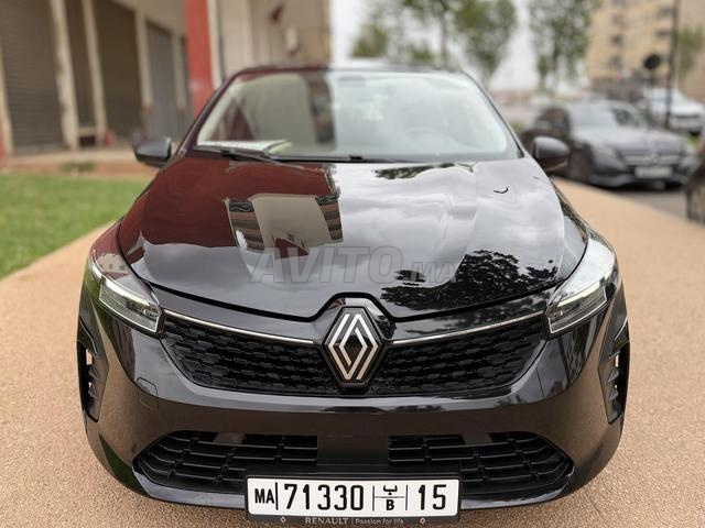 Renault Clio Diesel Manuelle 2024 à Fès - 2