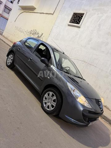 206 modèle 2011 mazout HD