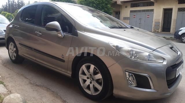 Peugeot 308 Diesel Manuelle 2012 à Meknès