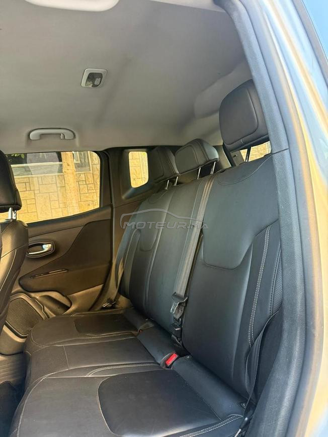 Jeep Renegade model 2017 1ér main