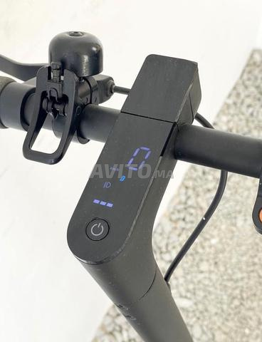 Vélo électrique type Xiaomi Mi Essential presque neuf - 2