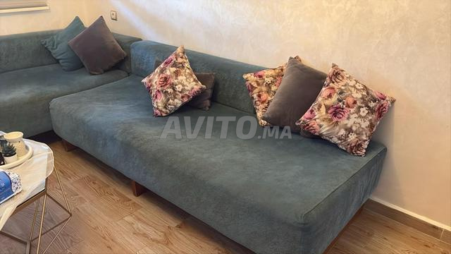 Salon avec table - 2