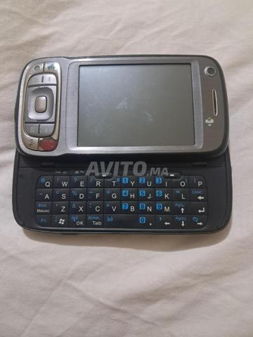 Téléphone parmi les anciens types de téléphones - 2