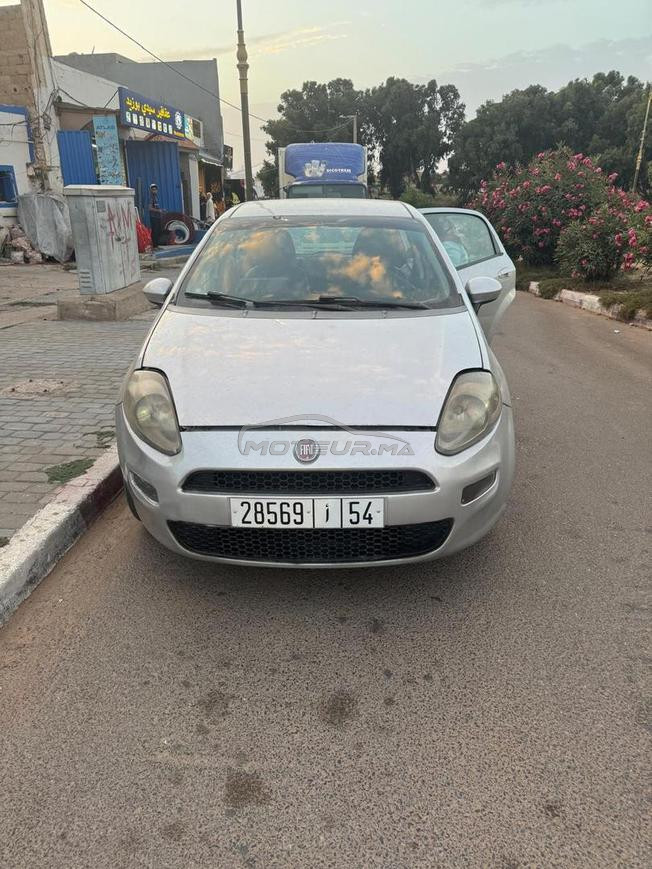 voiture Fiat punto