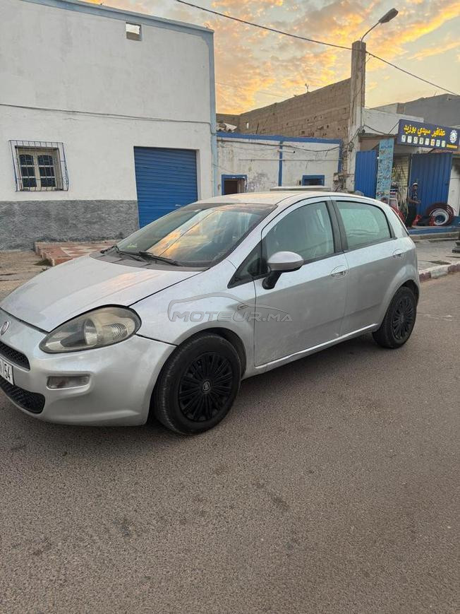 voiture Fiat punto