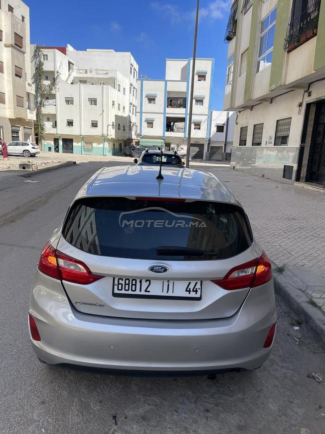 Ford Fiesta modèle 2021, diesel, boîte manuelle.