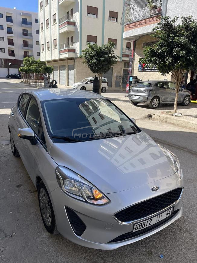 Ford Fiesta modèle 2021, diesel, boîte manuelle.