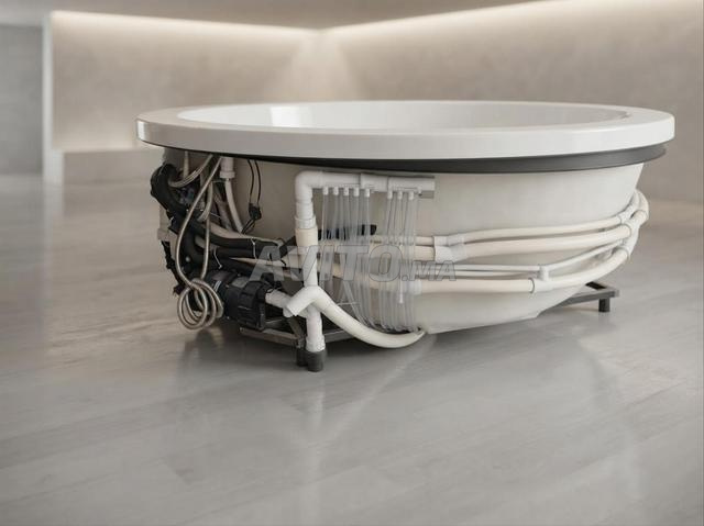 MAGNIFIQUE JACUZZI NEUF, JAMAIS UTILISÉ