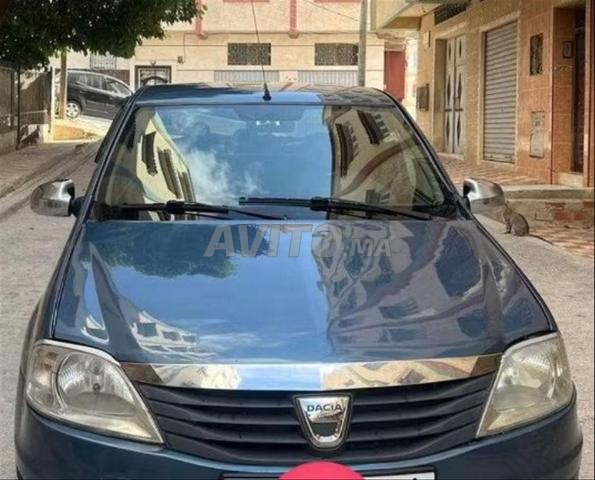 Dacia Logan Essence Manuelle 2011 à Laâyoune