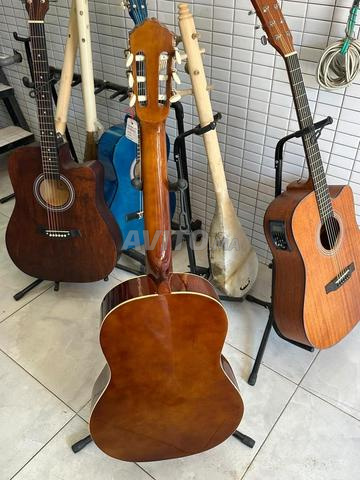 Guitare classique neuve - 2