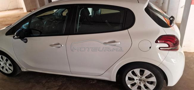 Peugeot 208 Essence Manuelle 2017 à Rabat
