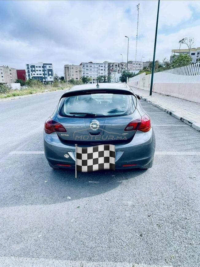 opel astra 2010 