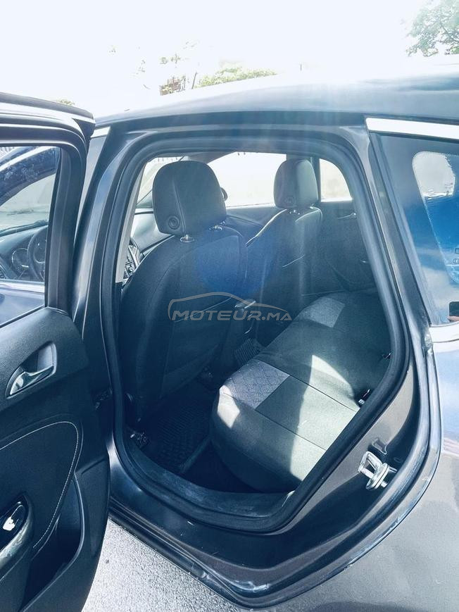 opel astra 2010 