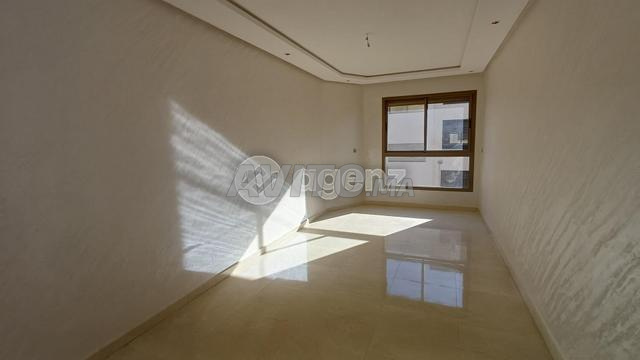 CMN-AC-2225 - شقة للبيع في سيدي معروف