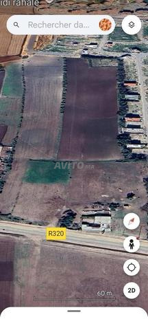 Terrain titré 3 ha 18 a à vendre - 2