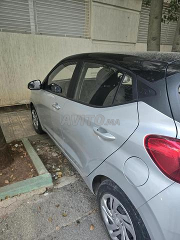 Hyundai i10 Essence Automatique 2022 à Fès - 2