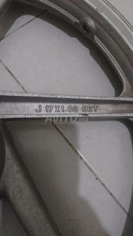 Jante Arrière Moto 5 Branches Aluminium 17 Pouce - 2