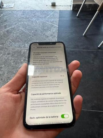 Superbe iPhone, contactez-moi si intéressé - 2