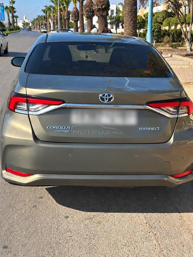 Toyota corolla prestige hybride