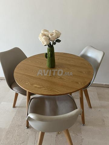 Table en bois style scandinave - 2