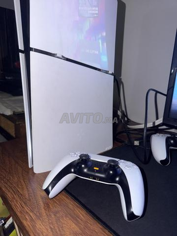 Ps5 slim digital en très bon état - 2