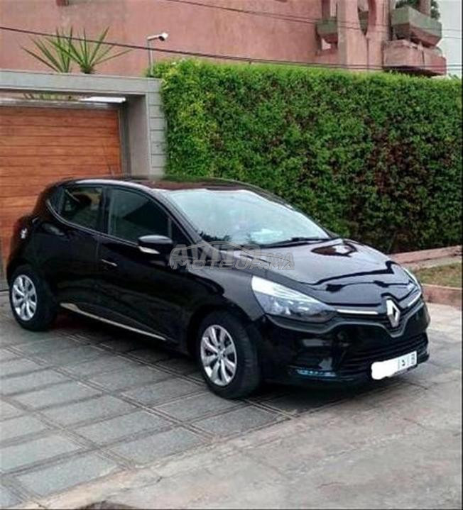 Renault Clio Diesel Manuelle 2019 à Bouskoura