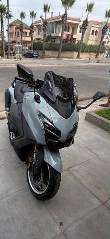 Tmax 560 رمادي ناردو - 2