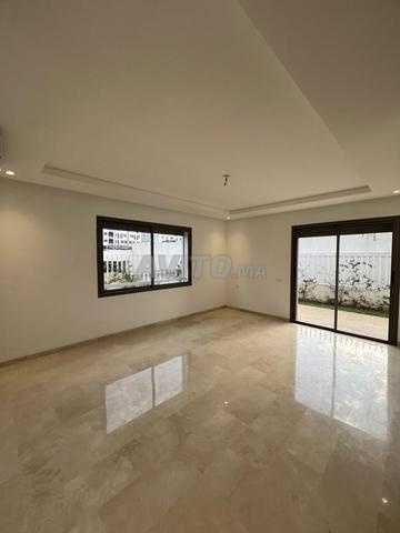 Appartement de luxe moderne à louer en centre-ville
