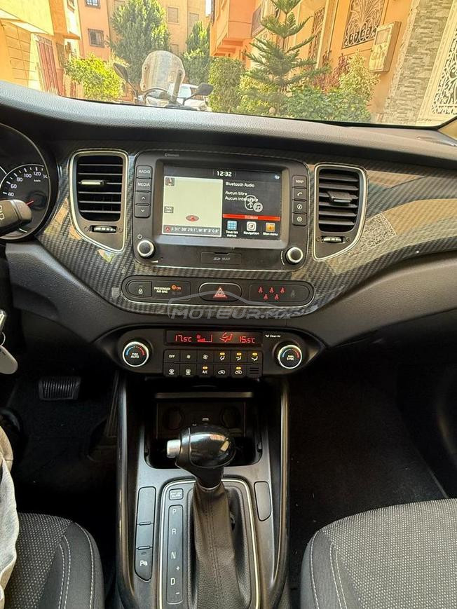 kia carens 