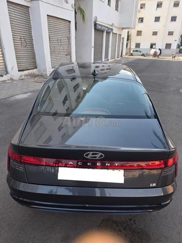 Hyundai accent - 2
