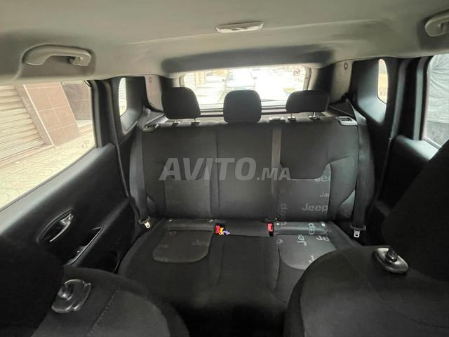 Jeep Renegade Diesel Manuelle 2017 à Casablanca - 2