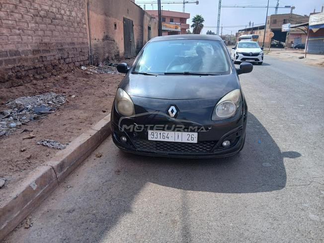 سياره في حاله جيده